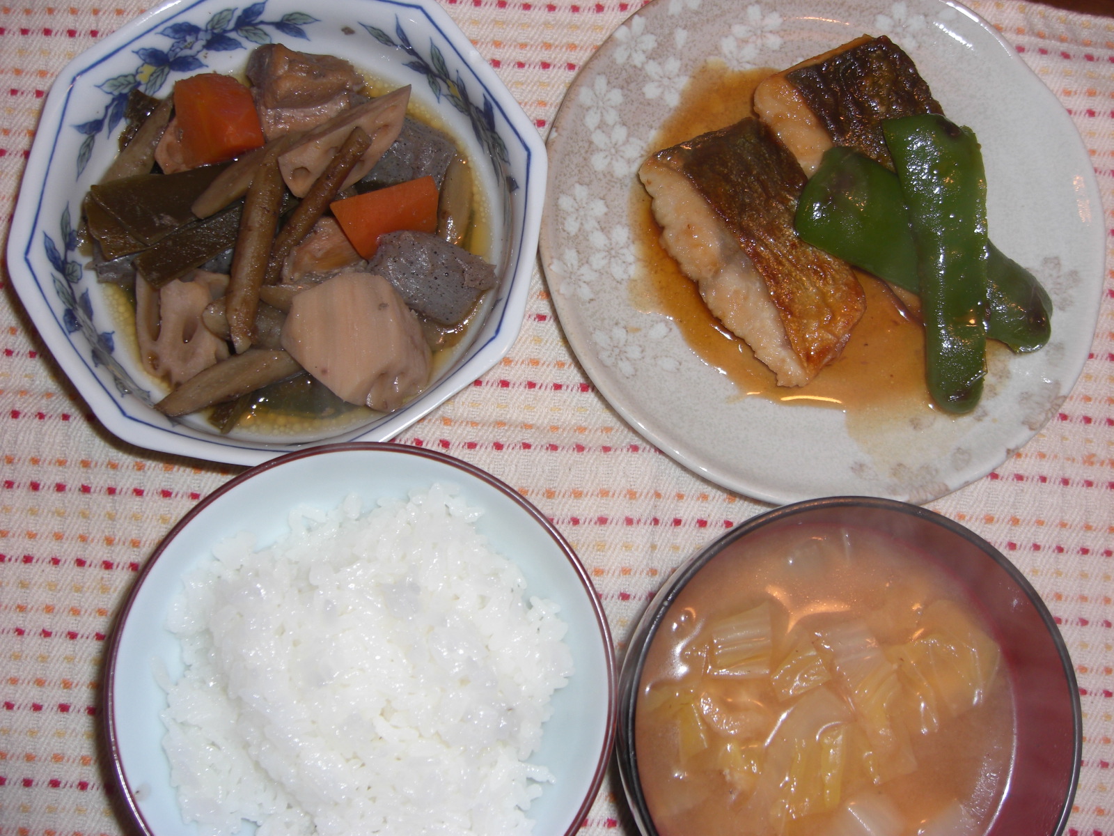 ツバスの照り焼き 筑前煮 ワンコイン晩御飯